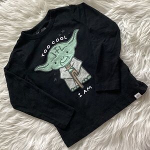 GAP/ Star Wars Yoda “Too Cool I Am”  black tee